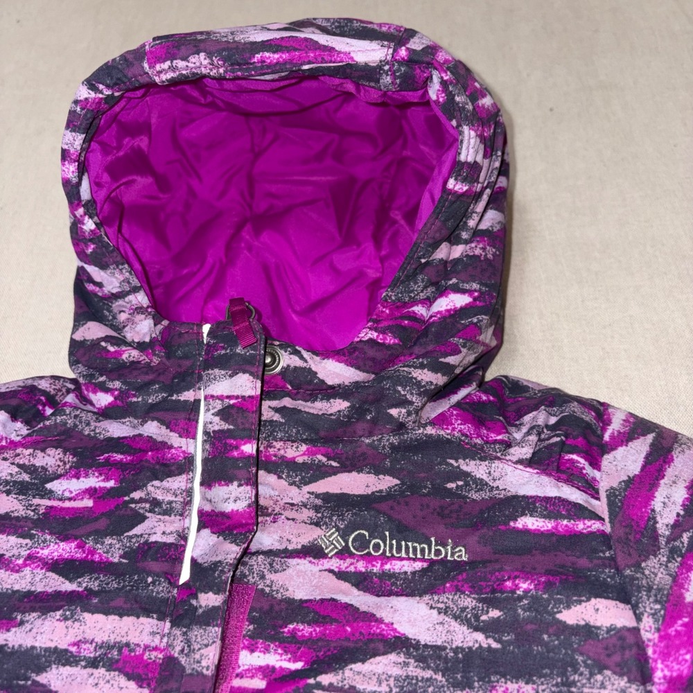 Columbia Kids Purple Pink Abstract Camo Hooded Ski Snow Puffer Winter Jacket  2T - Picture 2 of 7